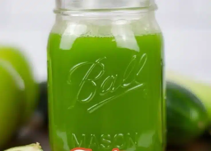 Refreshing green juice packed with nutrients and health benefits.